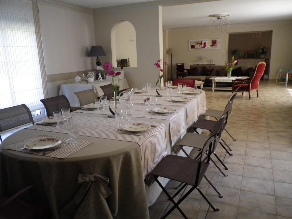 Logis Du Jacquelin Hotel Doussay Екстериор снимка